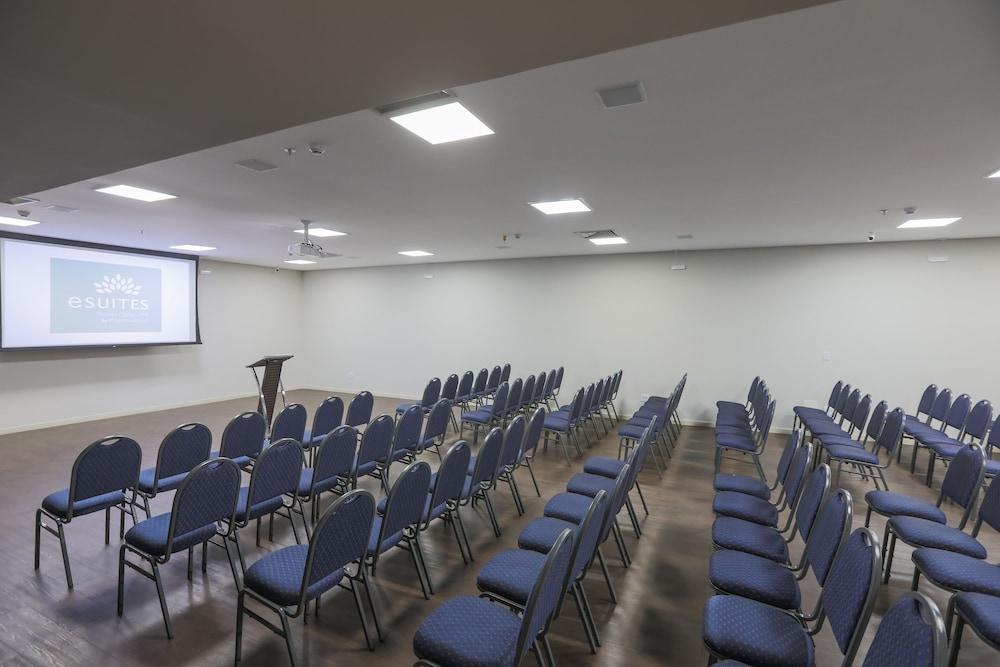 Hotel Amsterdam Montes Claros Εξωτερικό φωτογραφία