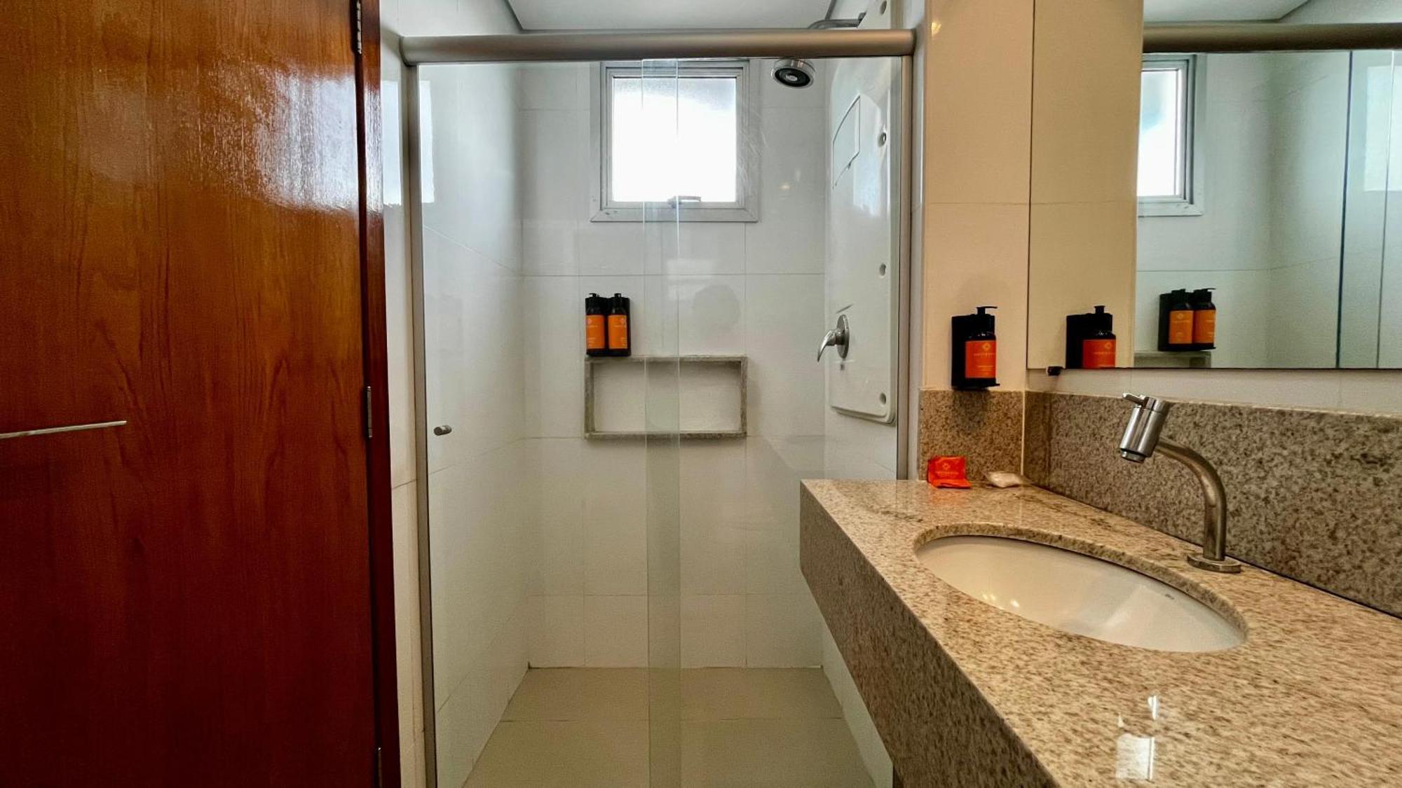 Hotel Amsterdam Montes Claros Εξωτερικό φωτογραφία