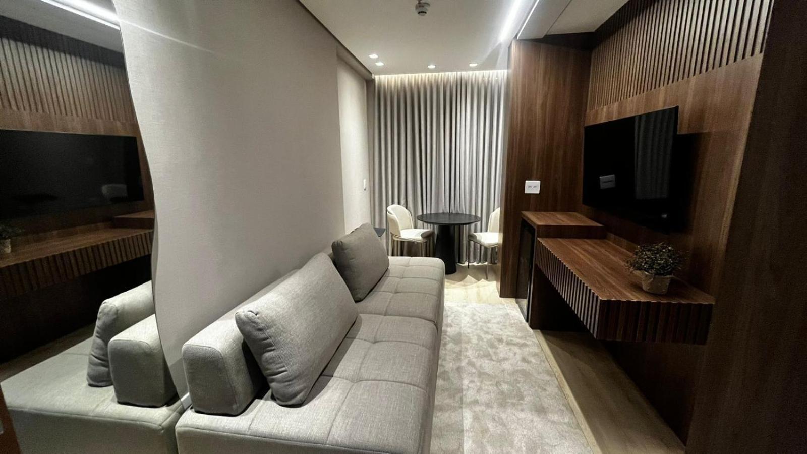Hotel Amsterdam Montes Claros Εξωτερικό φωτογραφία